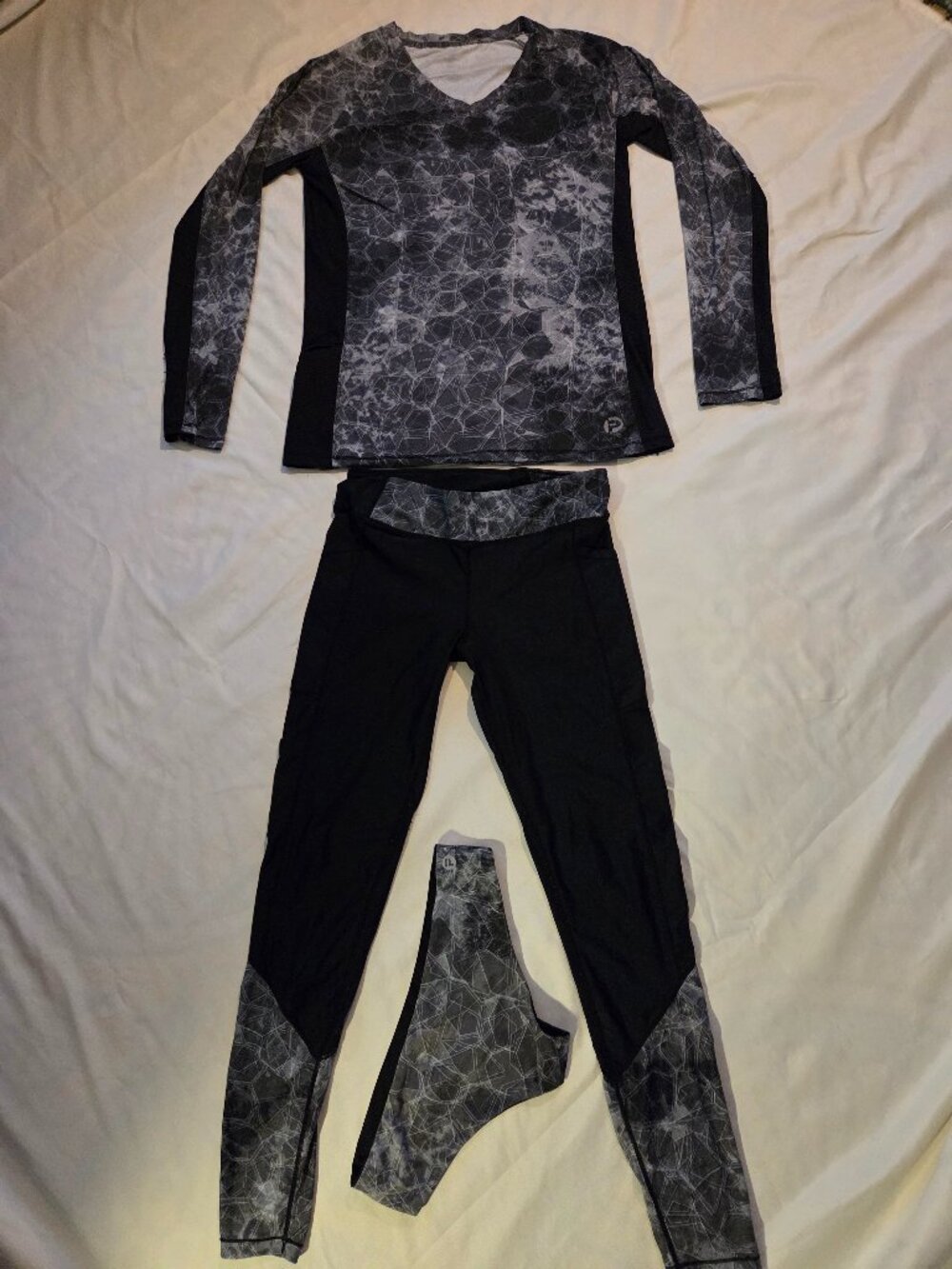 Pelagic - 2 Set Lot - Hexed - Women's Size M/L - Fair Condition